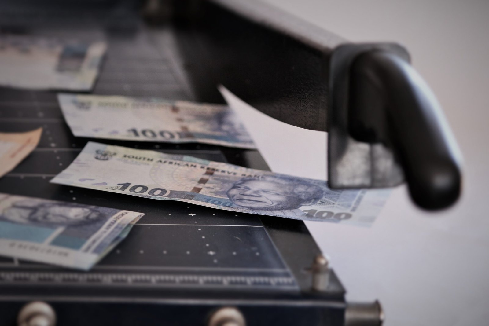 بنوك تداول العملات