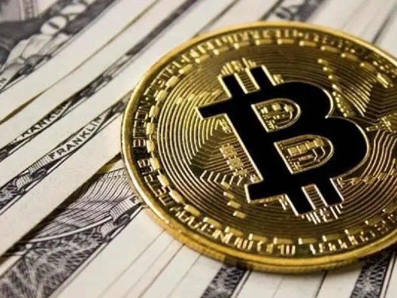 سعر البيتكوين يكسر 25000$ ويصعد بعنف