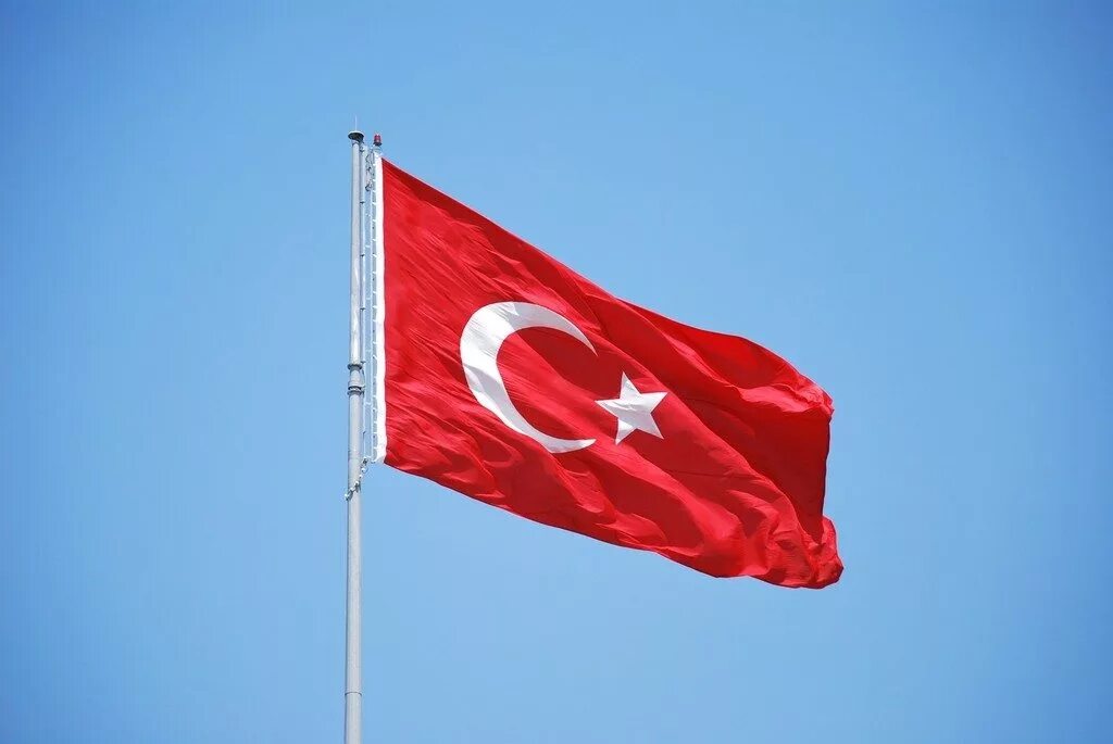 أسباب تراجع الليرة التركية وتوقعات بالوصول إلى 23 ليرة
