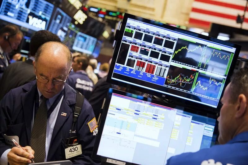 التضخم والفائدة: ماذا ينتظر سوق الأسهم الأمريكية؟